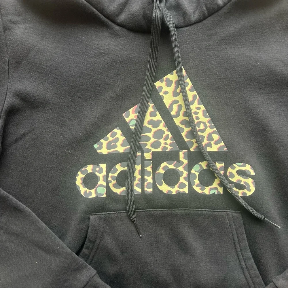 Adidas Girls Black Hoodie Sweatshirt Cheetah Print Logo Size Large - Picture 2 of 7